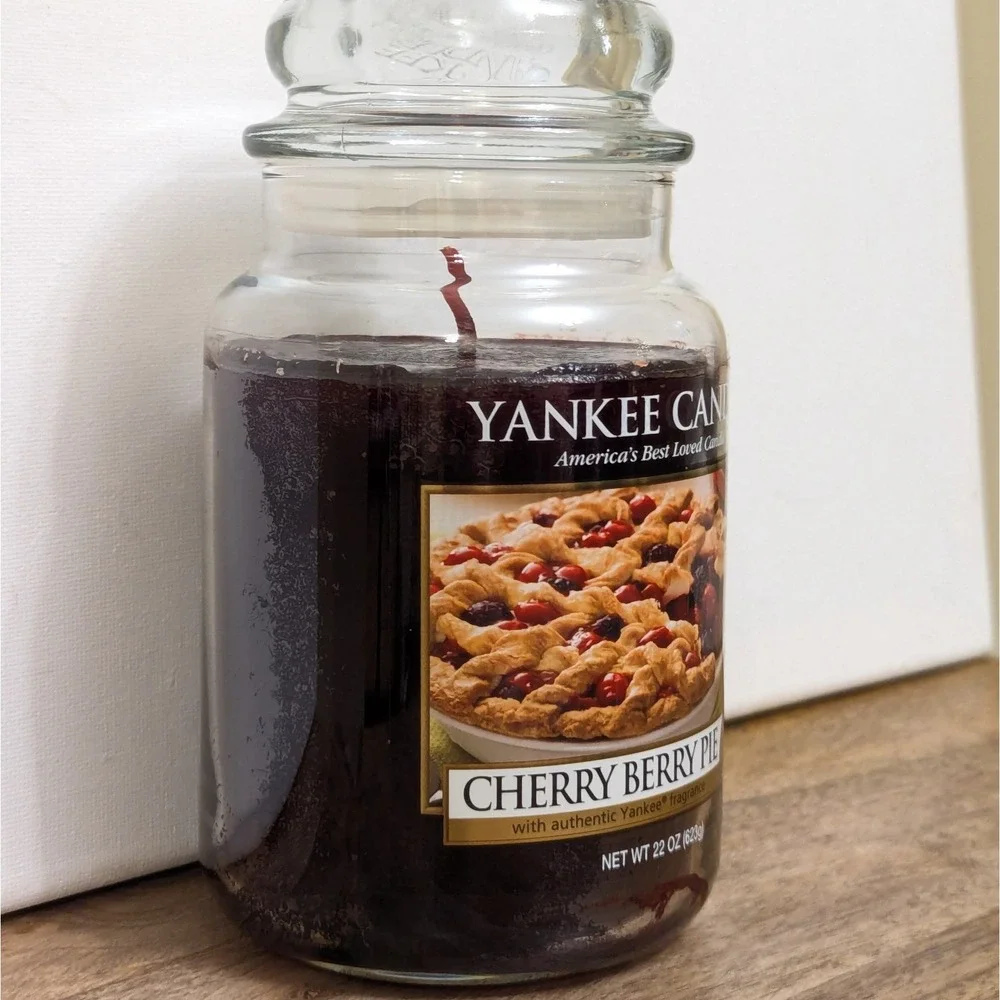Yankee Candle CHERRY BERRY PIE Large Jar 22 oz RARE Food & Spice Collection HTF